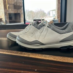 Ecco golf